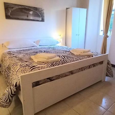 Chiara Rooms Vernazza Exterior foto
