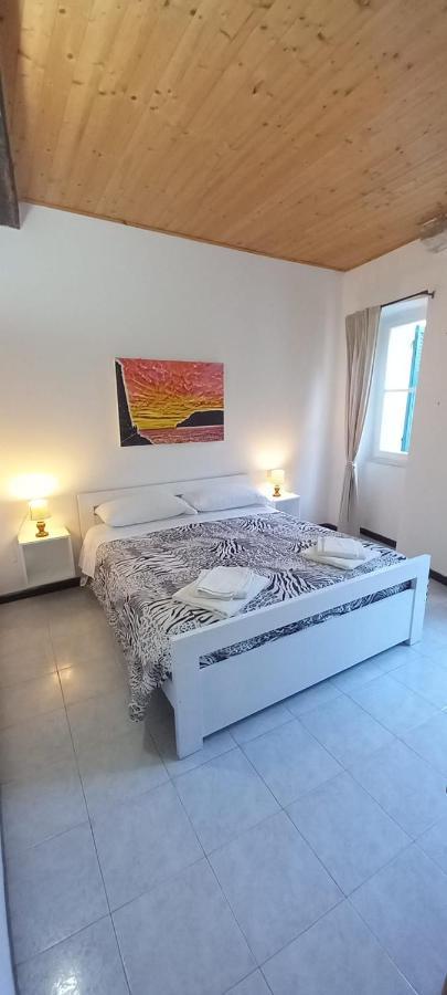Chiara Rooms Vernazza Exterior foto