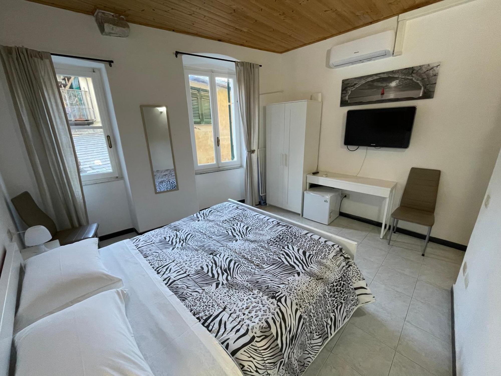 Chiara Rooms Vernazza Exterior foto